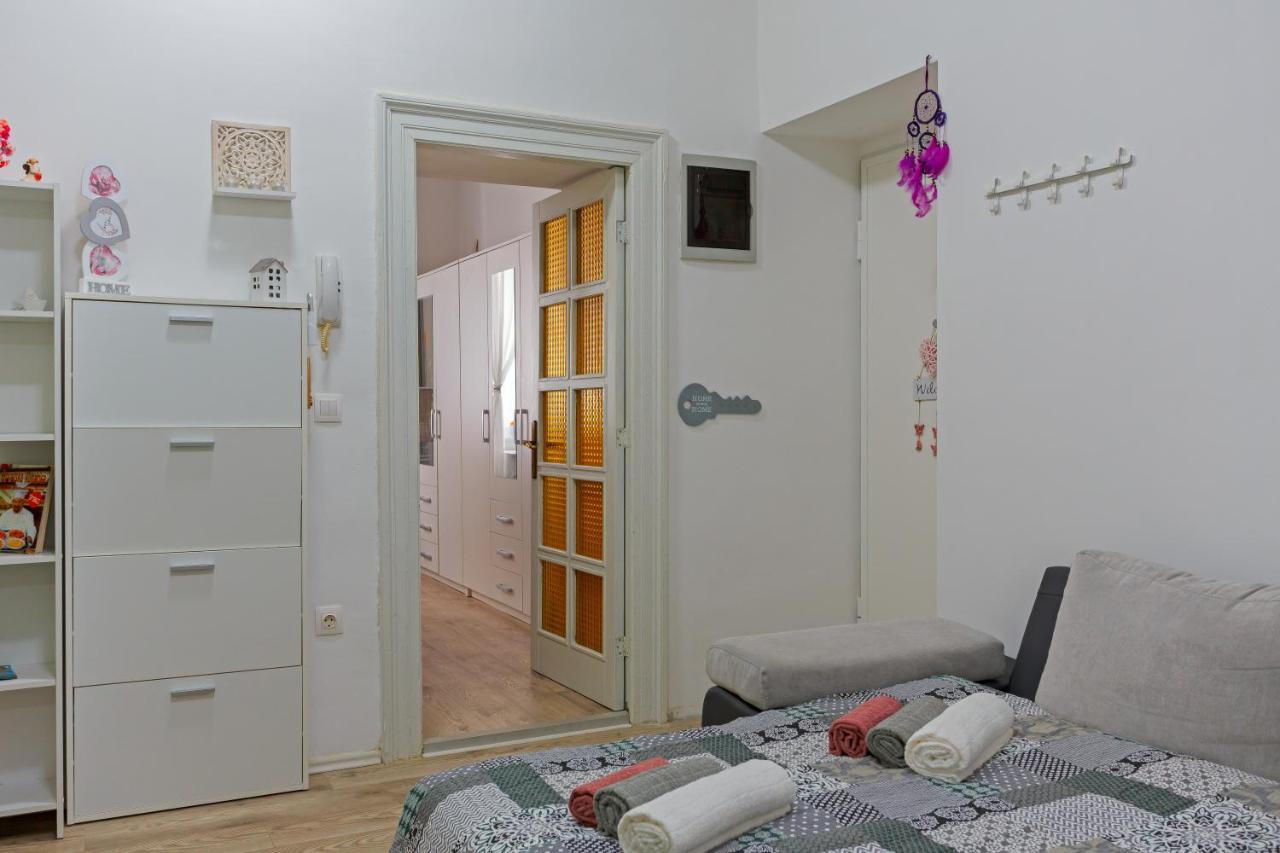 Rich Apartment Pula Extérieur photo