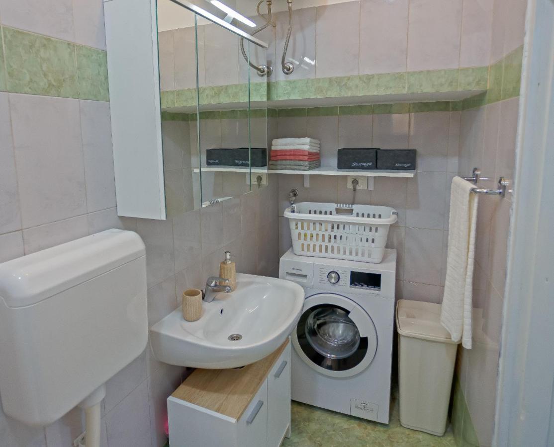 Rich Apartment Pula Extérieur photo
