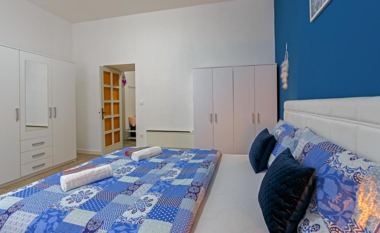 Rich Apartment Pula Extérieur photo
