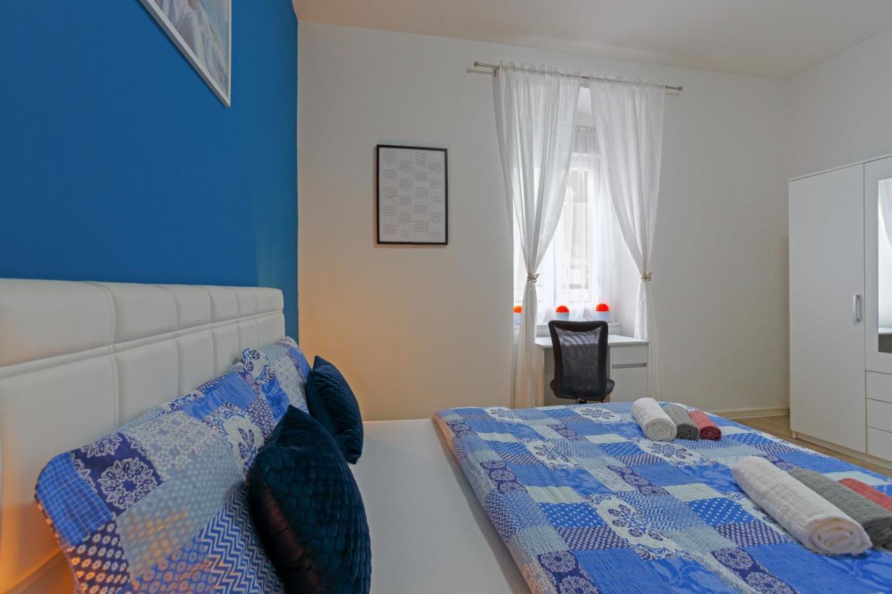 Rich Apartment Pula Extérieur photo